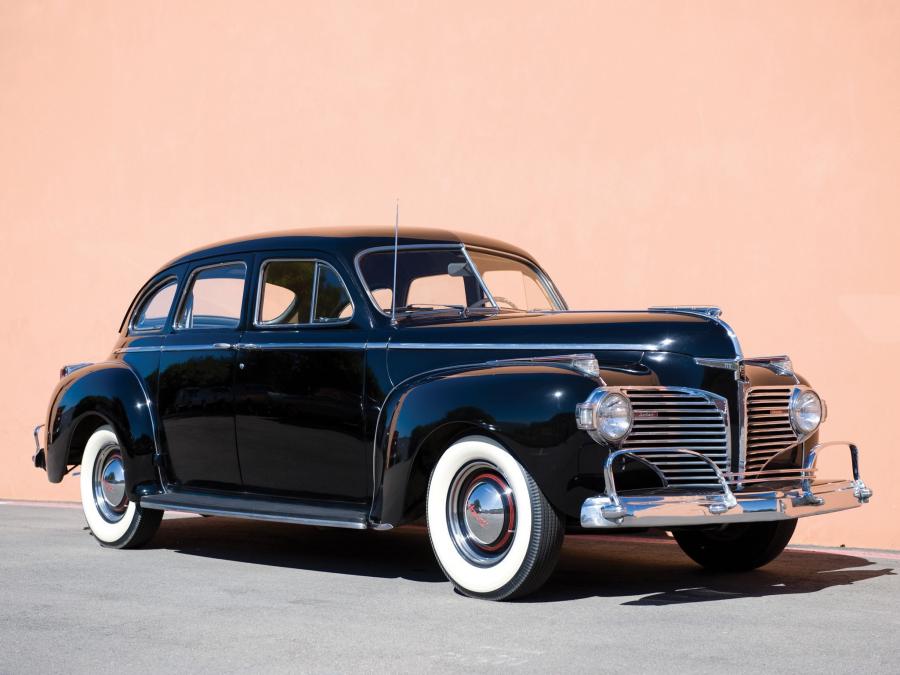  Dodge Custom Town Luxury Liner Sedan 1941 года  (фото 1 из 3)